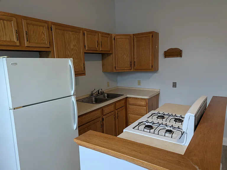 16 Sterrett Ave #2 — Photo 11