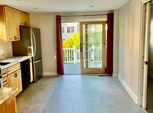 350 Nahatan St #350, Norwood, MA 02062