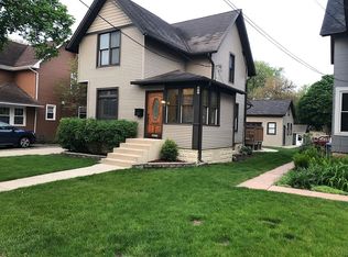 122 N Ellis Ave, Wheaton, IL 60187