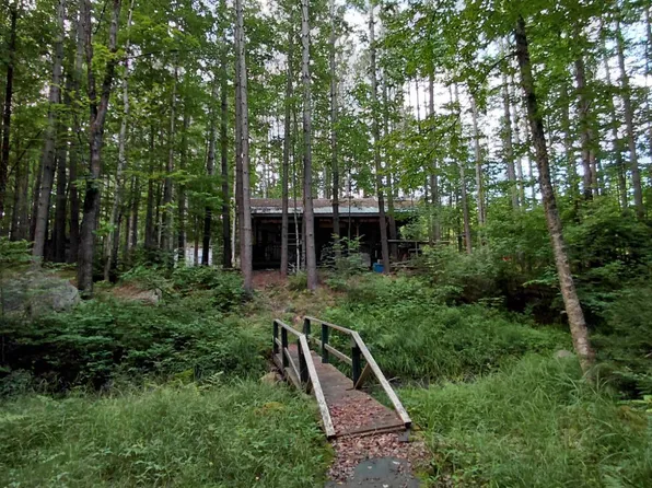 955 Irish Settlement Rd, Dolgeville, NY 13329