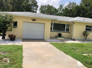 2500 Eastland Rd, Mount Dora, FL 32757