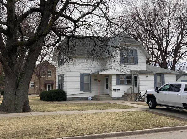 611 Idaho Ave SE #1 & 2, Huron, SD 57350