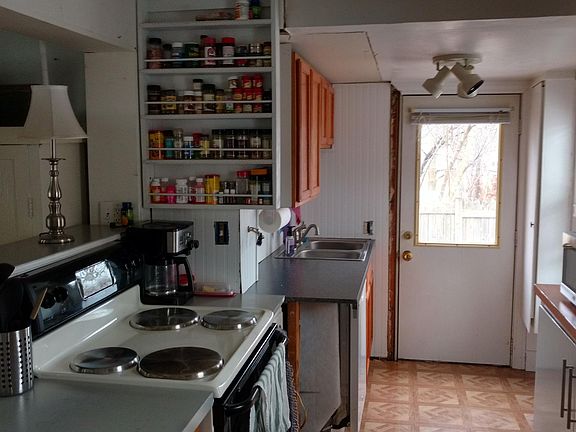 4th image of 1414 Walnut St NE