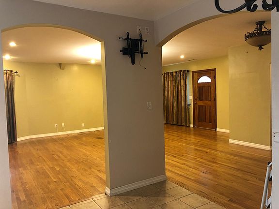 2nd image of 11628 Parkmead St