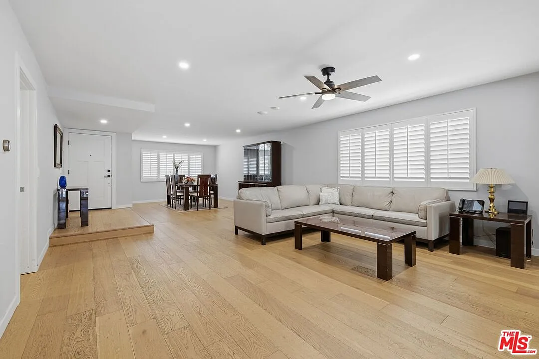 3 bed, 2.0 bath, 1798 sqft, $5,995 — Photo 3