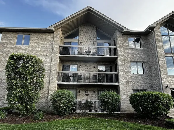 14031 Norwich Ln APT 301, Orland Park, IL 60467