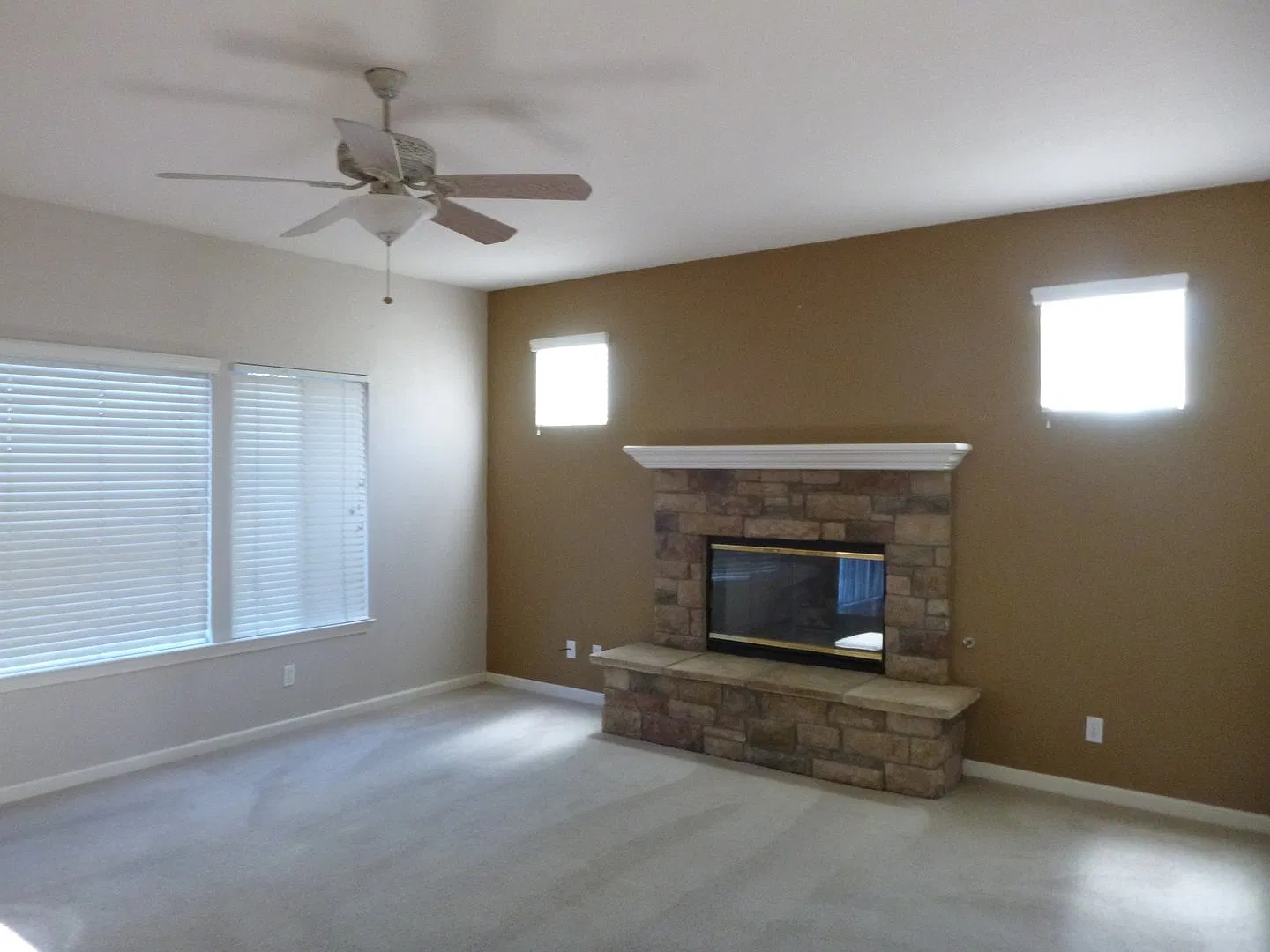Spacious 3-Bedroom Home with a 3-Car Garage — Photo 2