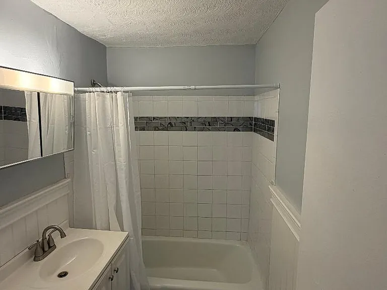274 Washington Street — Photo 4