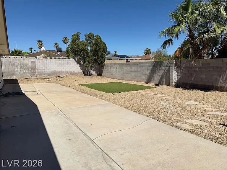 7916 Ducharme Ave — Photo 23