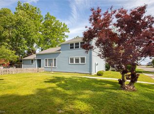 114 Moorewood Ave, Avon Lake, OH 44012