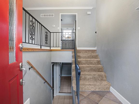 3rd image of 27365 Lamplighter Ln