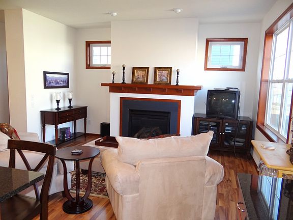 5th image of 17119 72nd Ave N #4406
