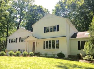 545 Thurnau Dr, River Vale, NJ 07675