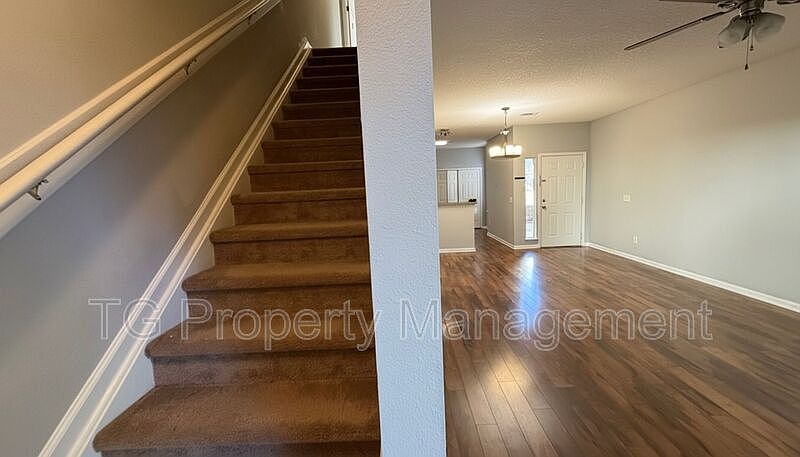 1st image of 771 Scrub Jay Dr