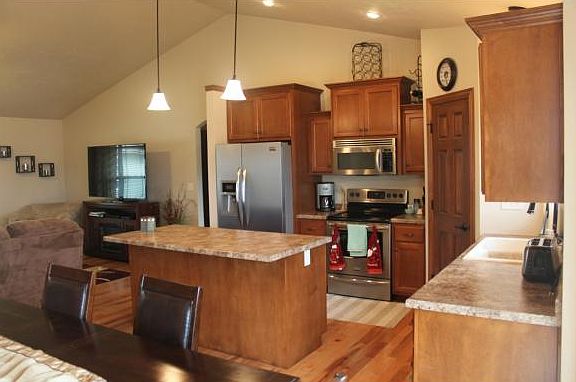 3rd image of 2160 Trailside Ln