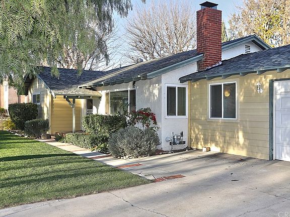 2nd image of 25024 Peachland Ave