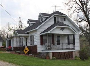 484 Hawthorn Rd, Seymour, MO 65746