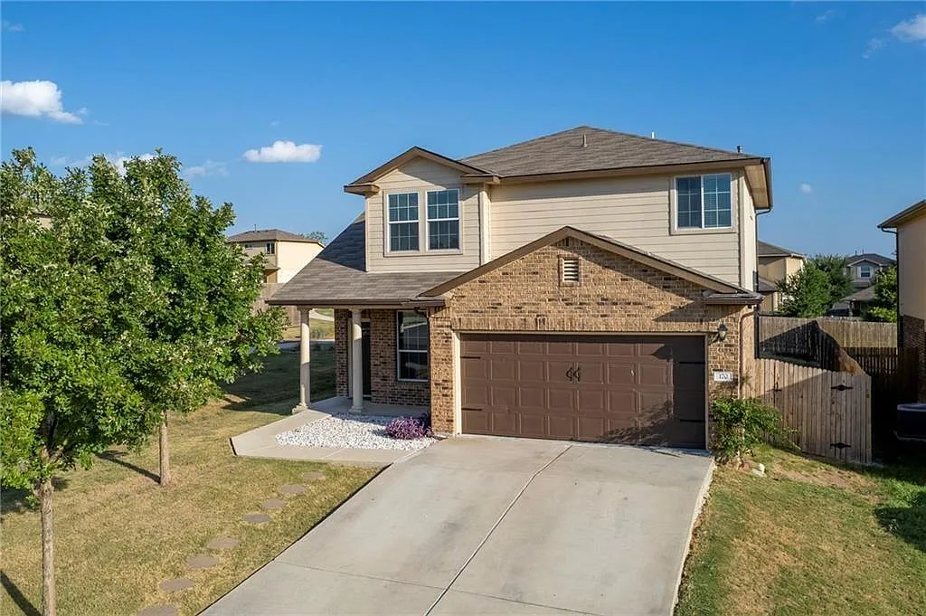 3 bed, 2.5 bath, 1980 sqft, $2,200 — Photo 4