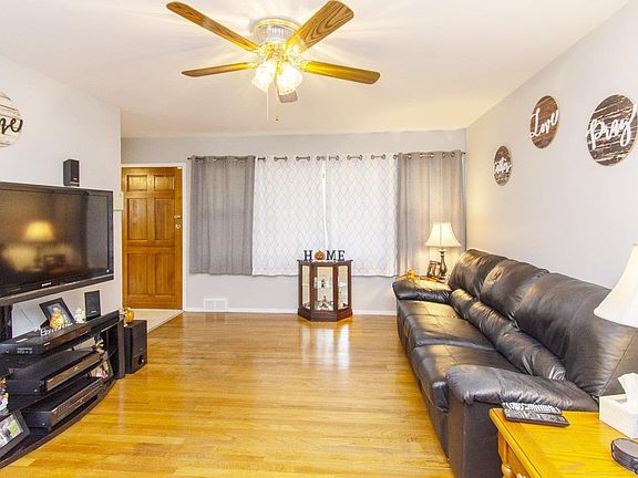 3rd image of 263 Tampa Ave
