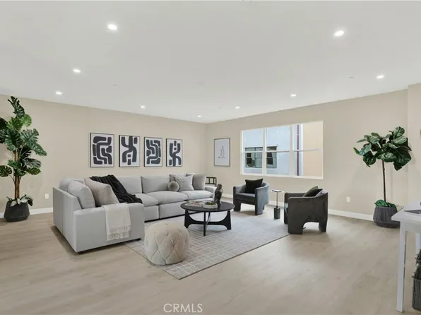 351 S Cypress St, La Habra, CA 90631