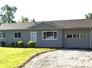 1600 E Walnut St, Chatham, IL 62629