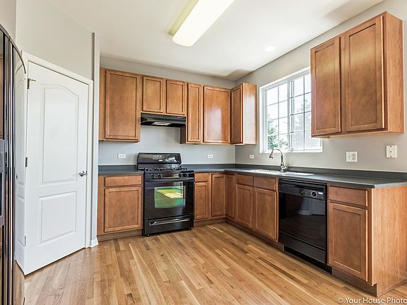 4th image of 273 Station Park Cir