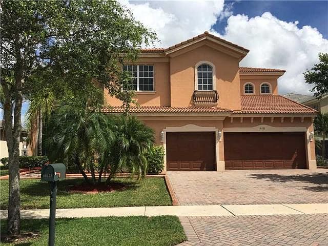 1st image of 10121 Oak Meadow Ln #0