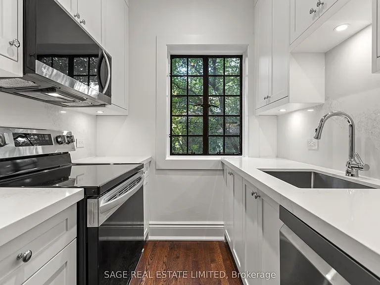 150 Balmoral Ave #502 — Photo 13