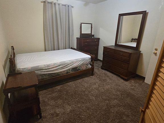 Bedroom 2, Pennsylvania Dutch furniture