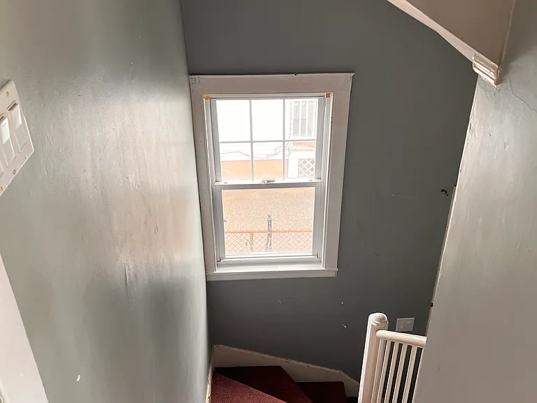48 Lawn Ave #2 — Photo 8