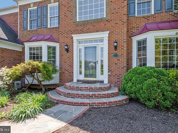 4th image of 6563 Hallissey Ct