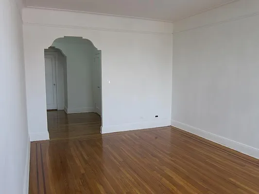 Rented by Realty 2000 Corp | media 5