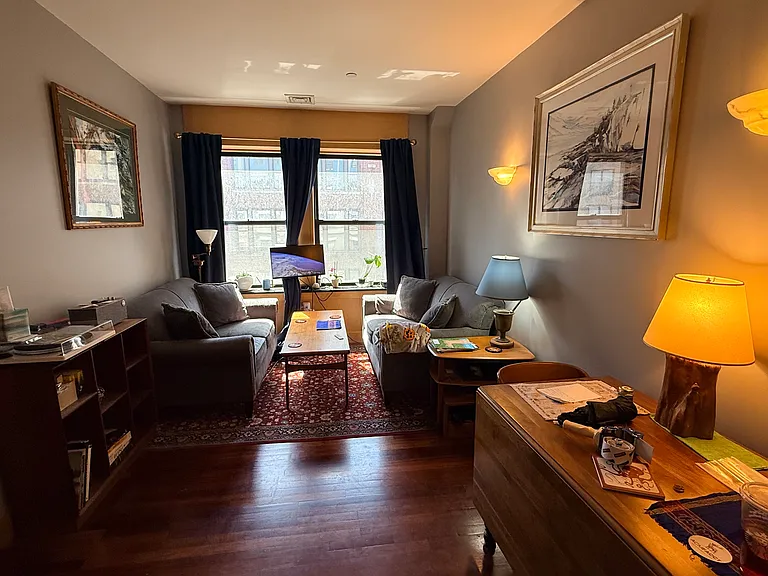 42 Beach St #8B — Photo 3
