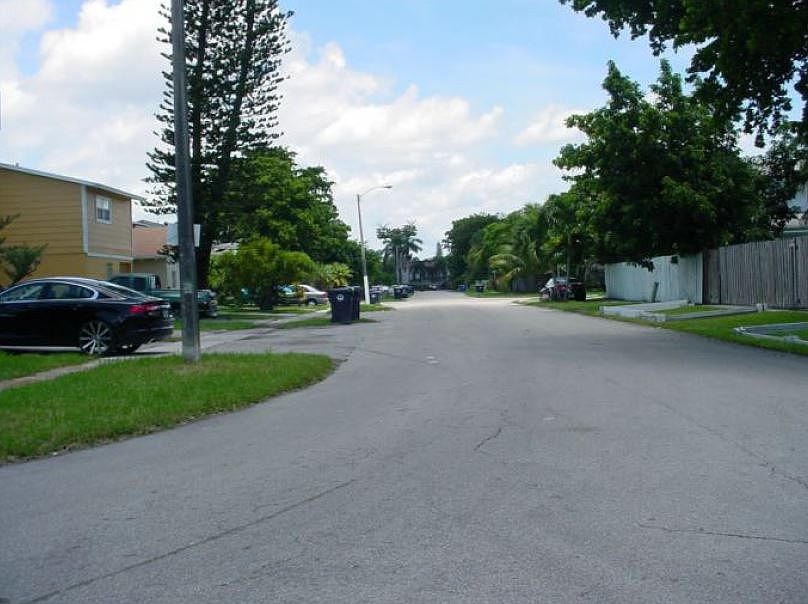 2nd image of 714 SW 80th Ter