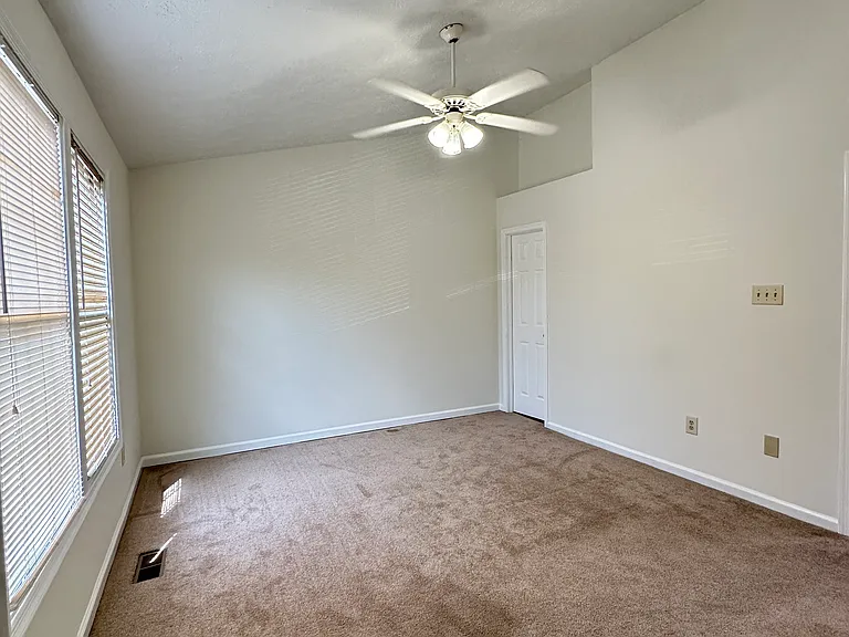 7958 Brightmeadow Ct — Photo 12
