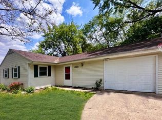 1308 Glendale Dr, Champaign, IL 61821