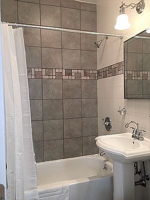 5th image of 400 Lafayette Ave #2