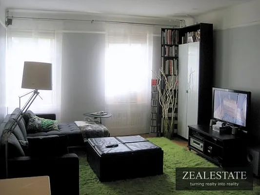 Rented by ZealEstate Group Inc | media 71