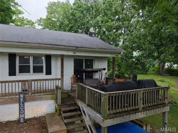 909 Patton Ave, Cabool, MO 65689