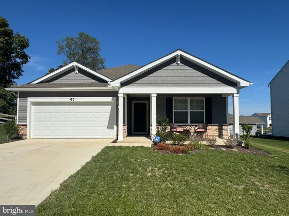 57 Gatehouse Pl, Charles Town, WV 25414