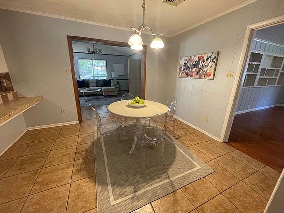 3rd image of 9357 Savanna Dr