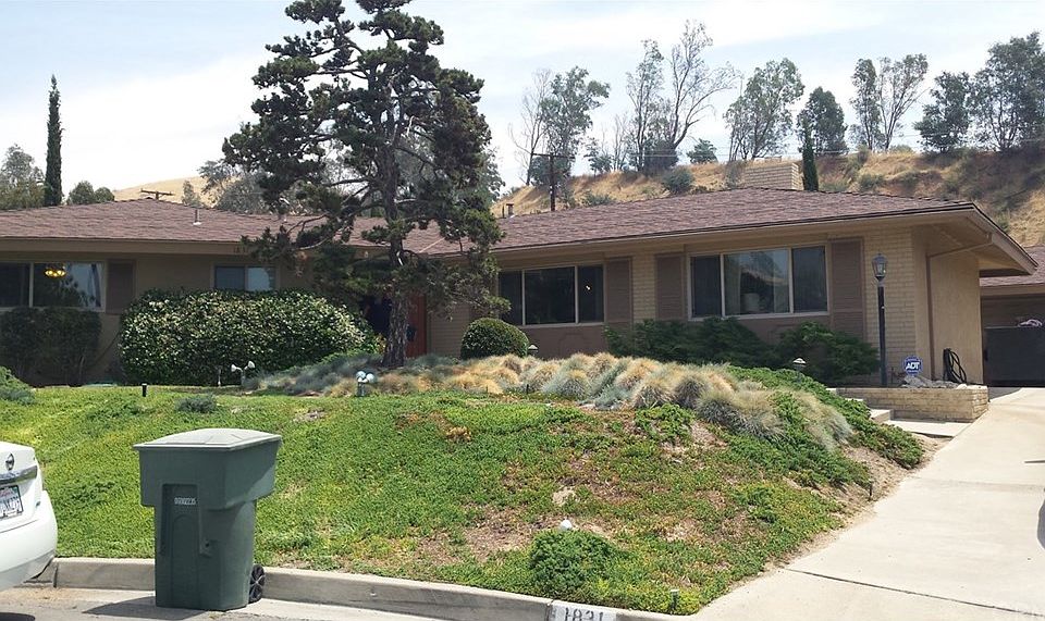 1st image of 1831 E Sonora Ave