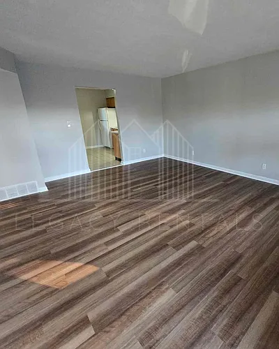 107 Robbins Dr Photo 1