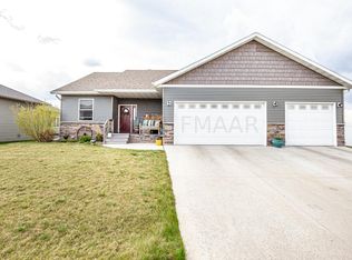 2606 8th St W, West Fargo, ND 58078