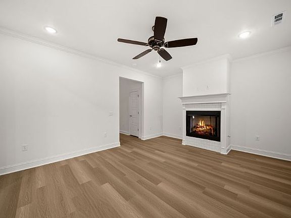 4th image of 4305 SW Bison St