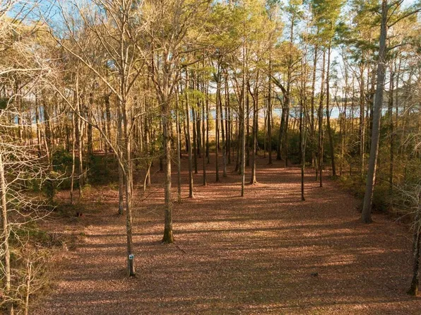 76 Winfield Lane, Pinetown, NC 27865