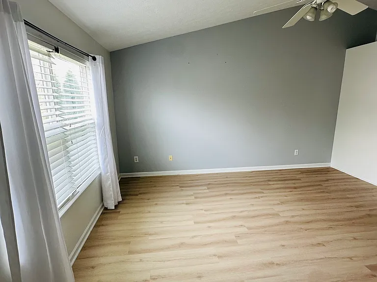 6932 Thousand Oaks Ln — Photo 14