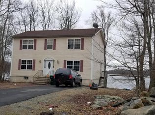 2503 Waterfront Dr, Tobyhanna, PA 18466