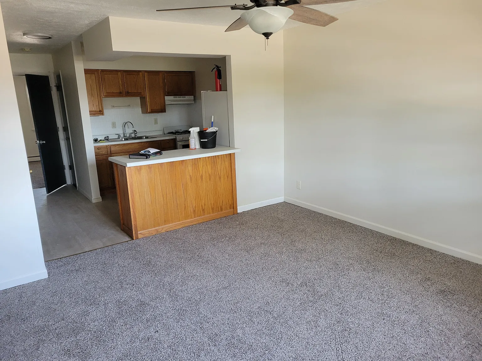 1 bed, 695 sqft, $825 — Photo 2