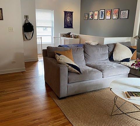 3rd image of 2036 N Humboldt Blvd APT 1